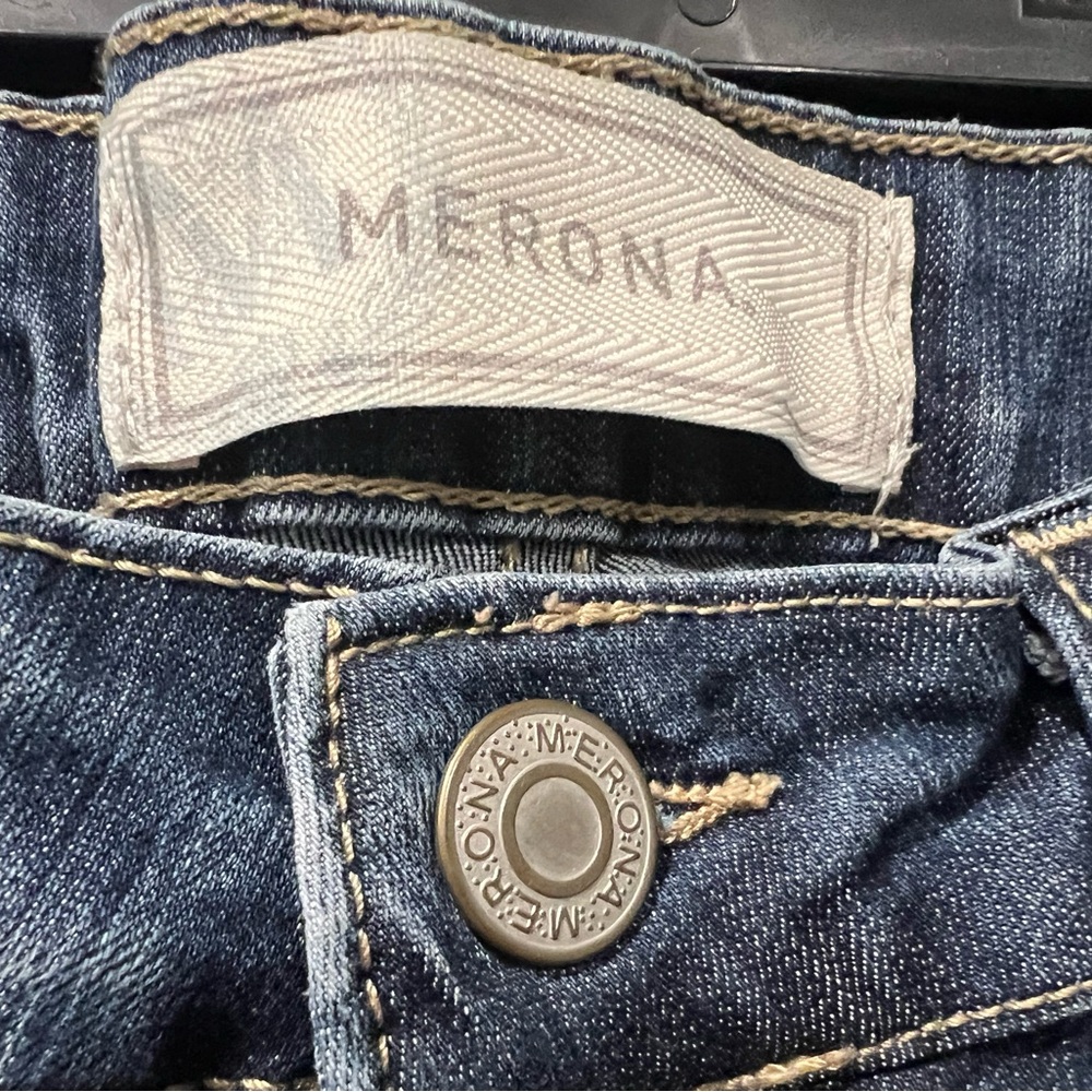 Merona Relaxed Fit Dark Blue Jeans - Picture 2 of 4